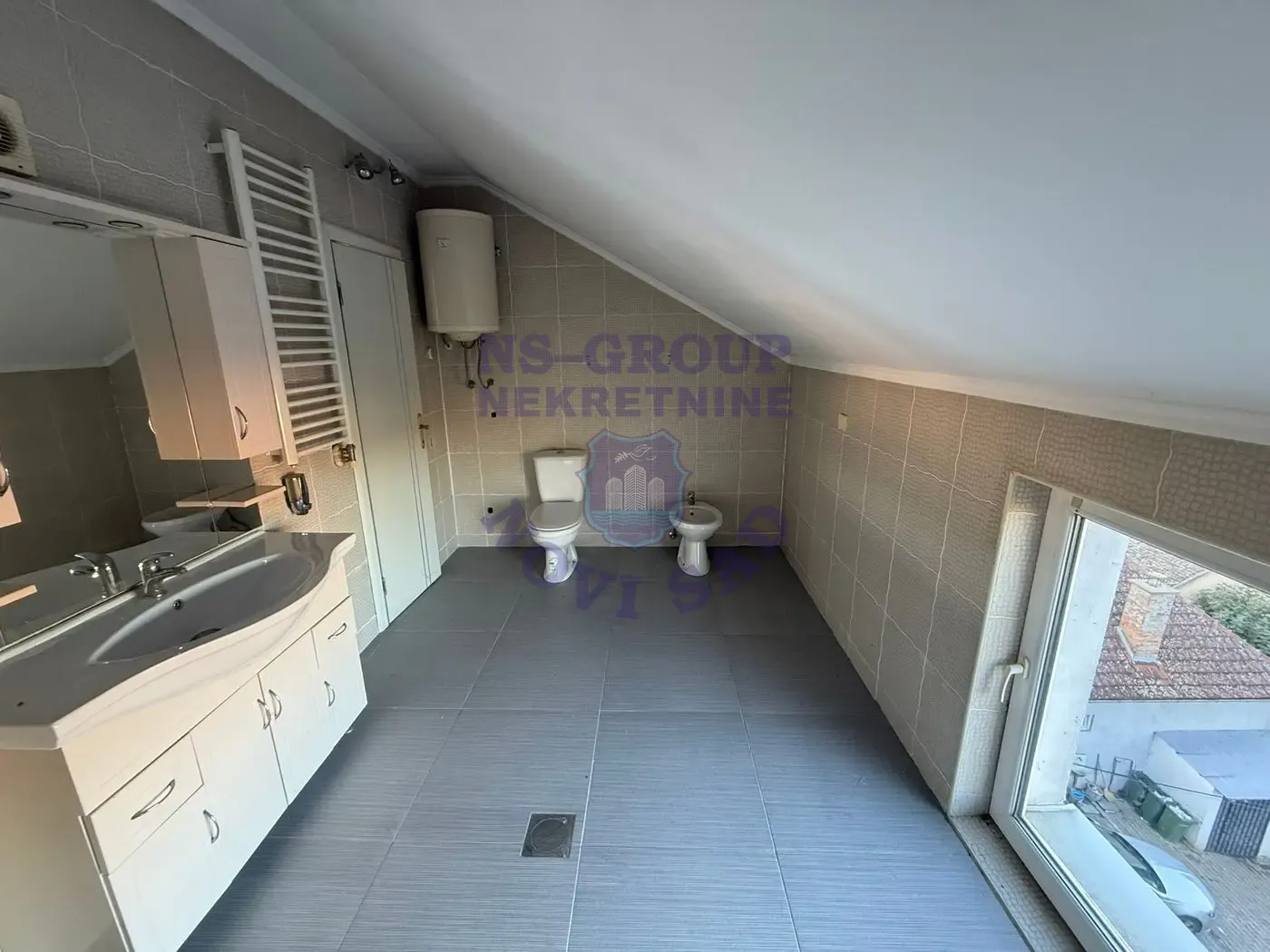 stan na prodaju Sremski Karlovci 130m2 557940