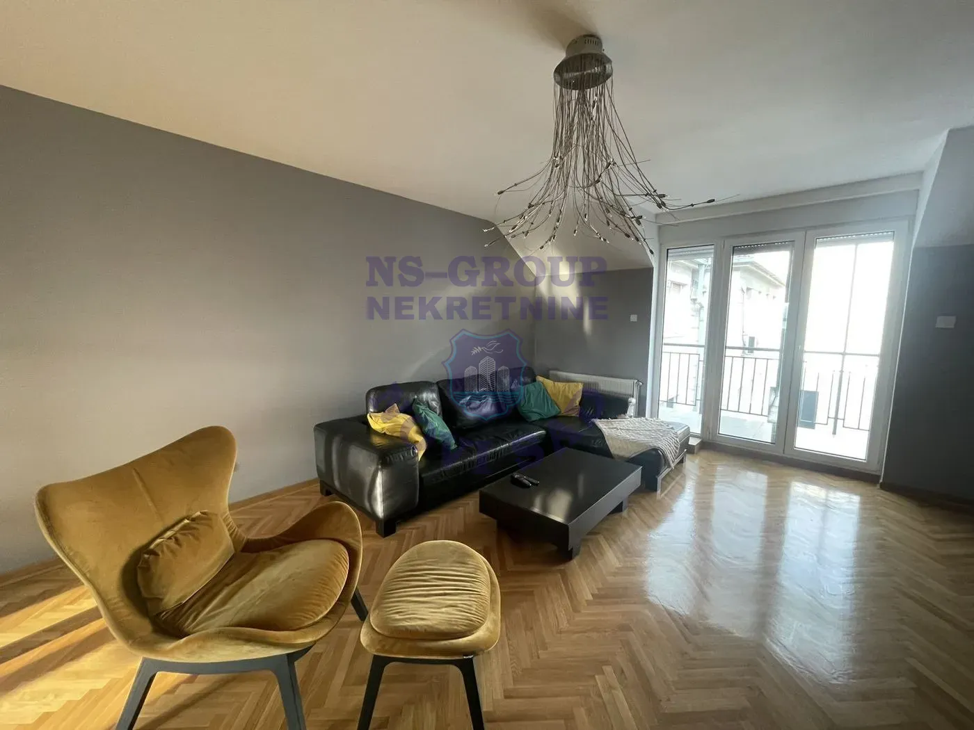 stan na prodaju Novi Sad, 156m2 562582