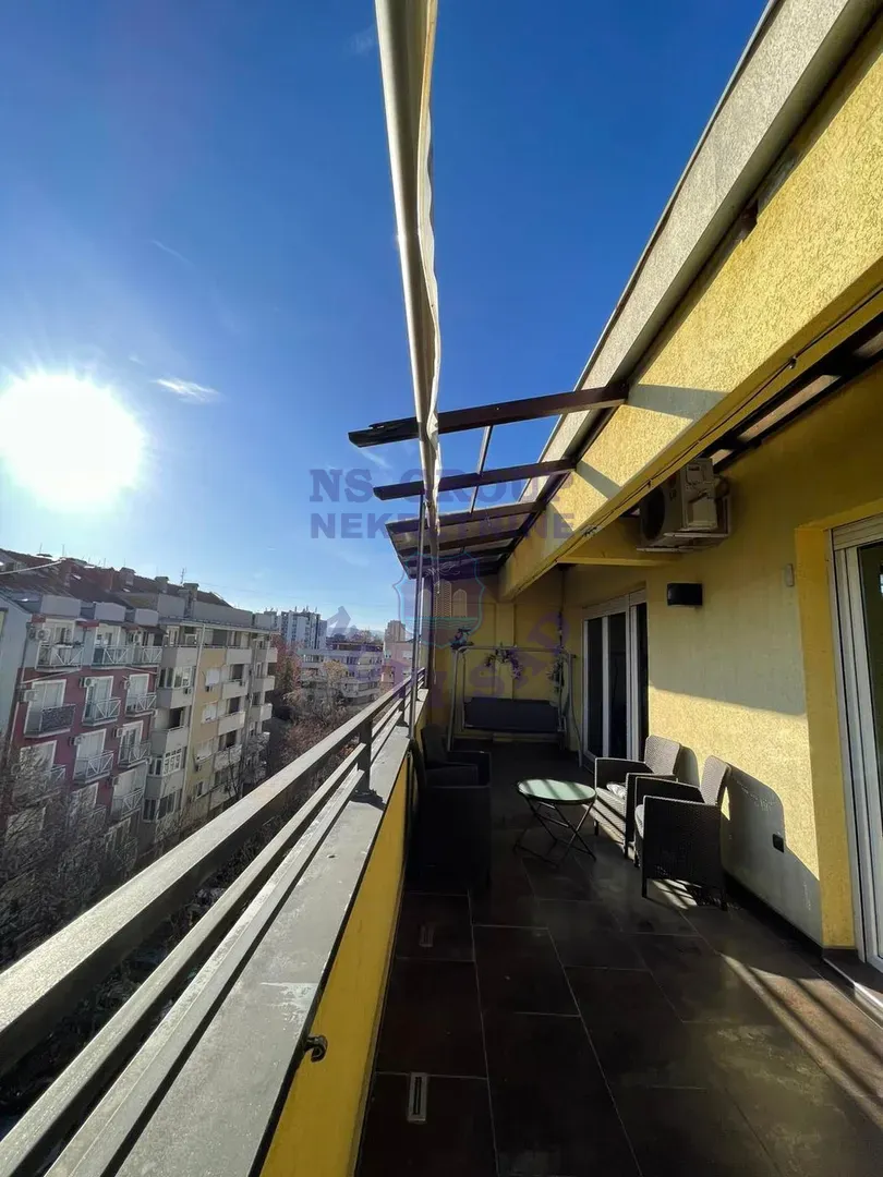 stan na prodaju Novi Sad 310m2 561166