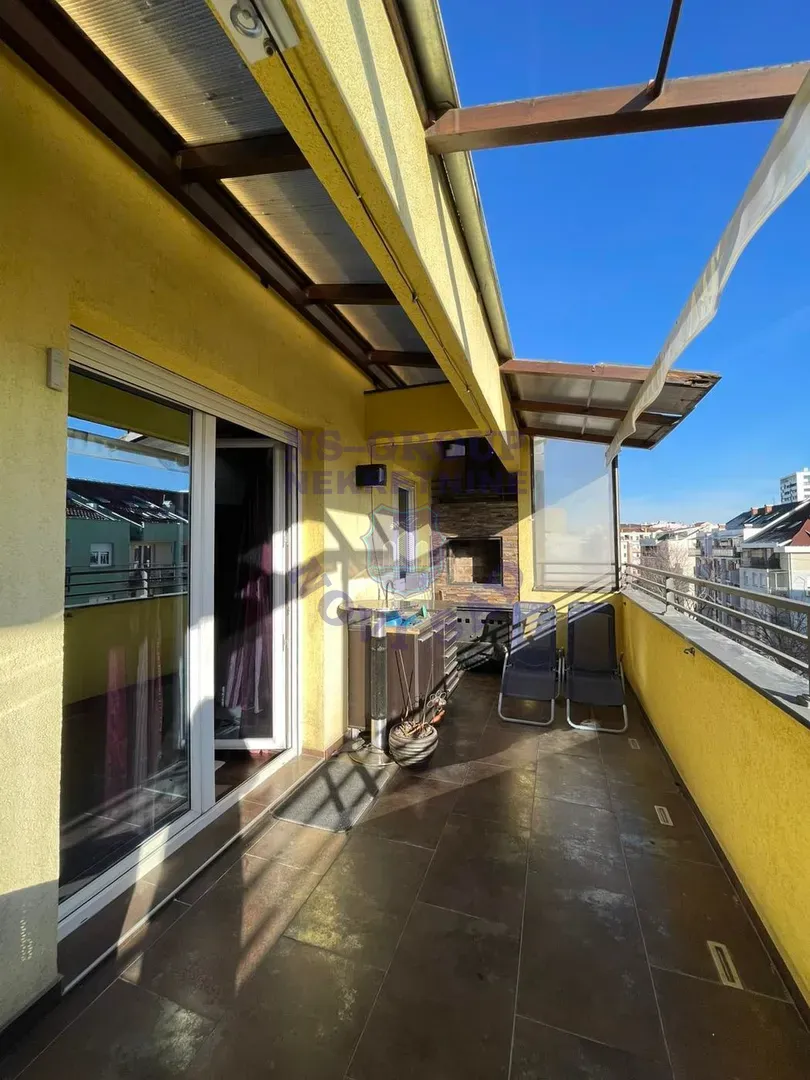 stan na prodaju Novi Sad 310m2 561166