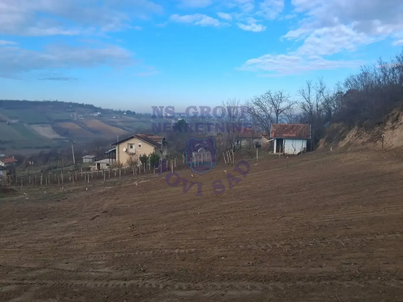plac na prodaju Petrovaradin 1799m2 561115