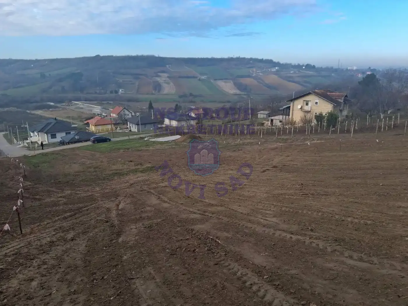plac na prodaju Petrovaradin 1799m2 561115