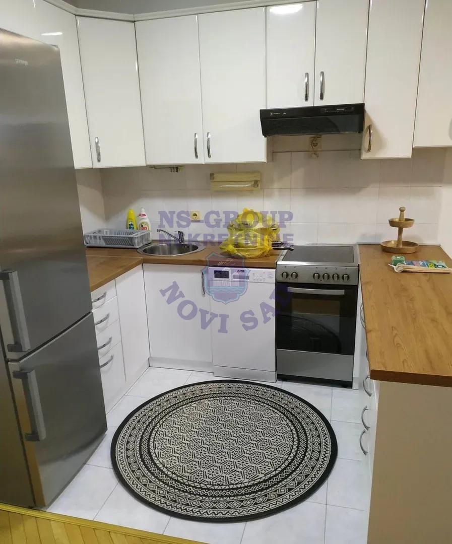 stan na prodaju Novi Sad 100m2 562623