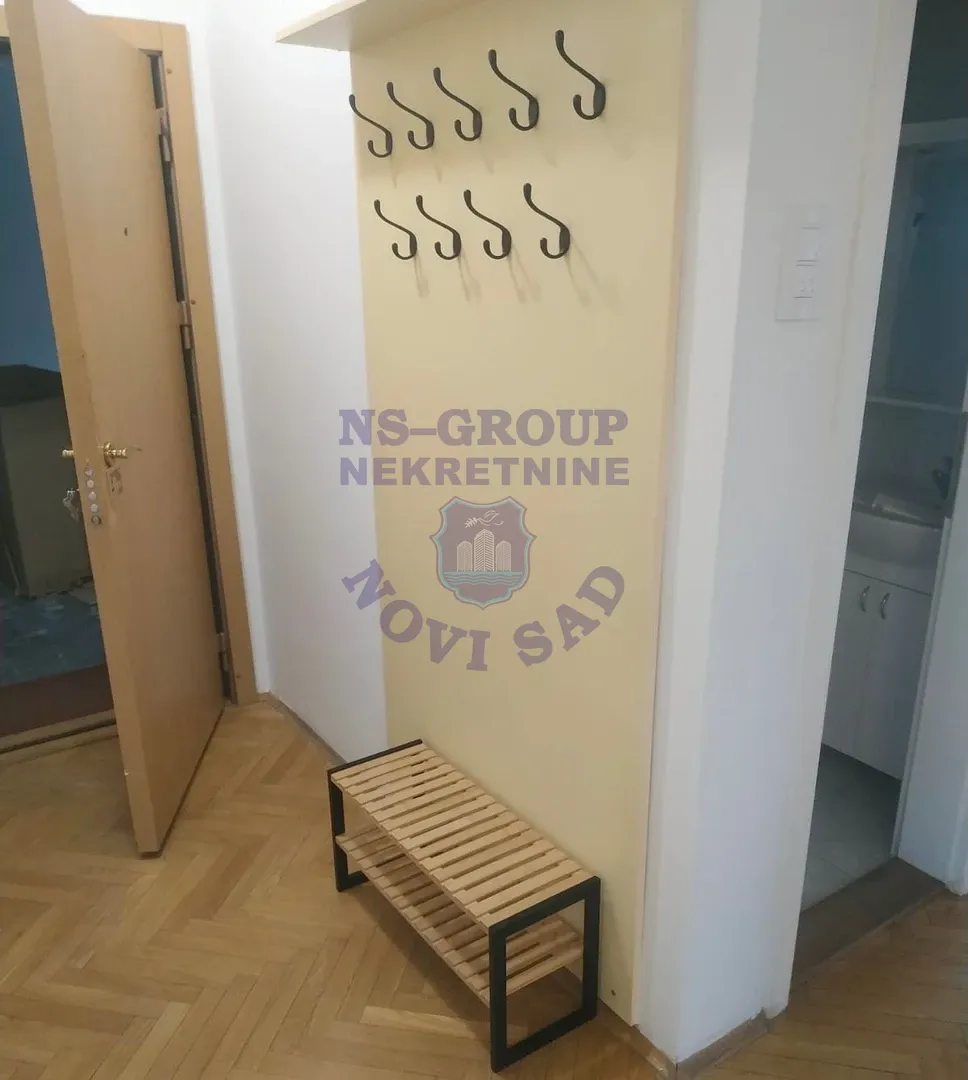 stan na prodaju Novi Sad 100m2 562623