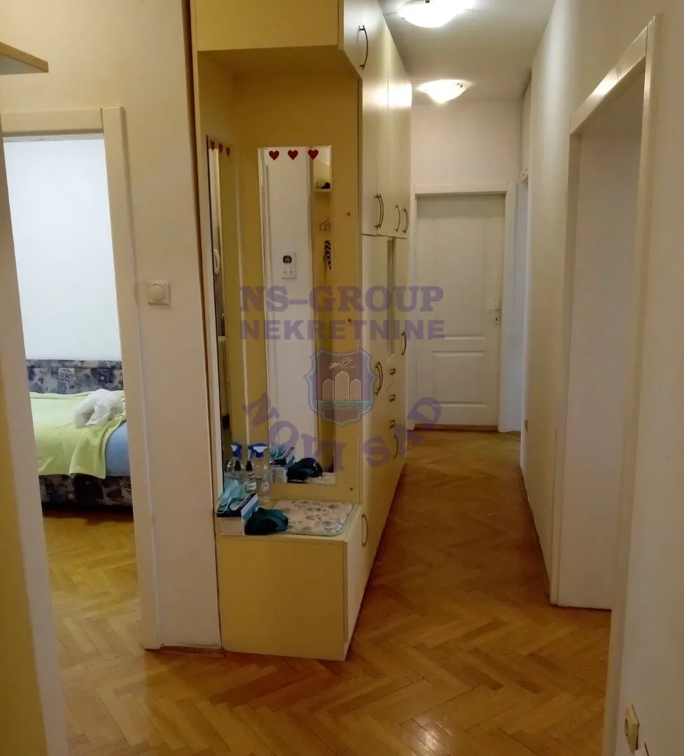stan na prodaju Novi Sad 100m2 562623