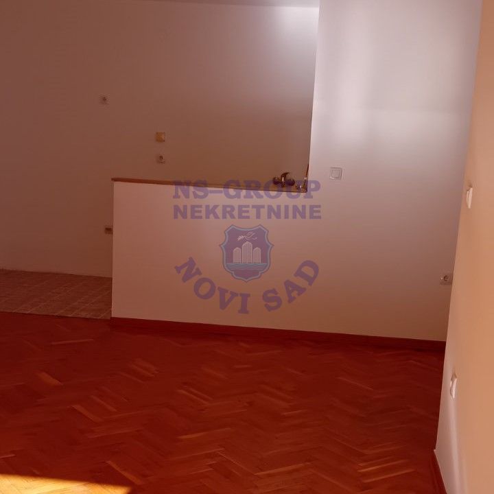 Stan za izdavanje Novi Sad 116m2, 15412