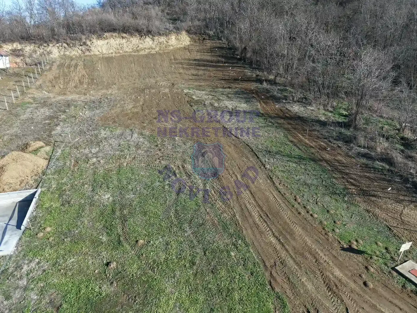 plac na prodaju Petrovaradin 1799m2 561115