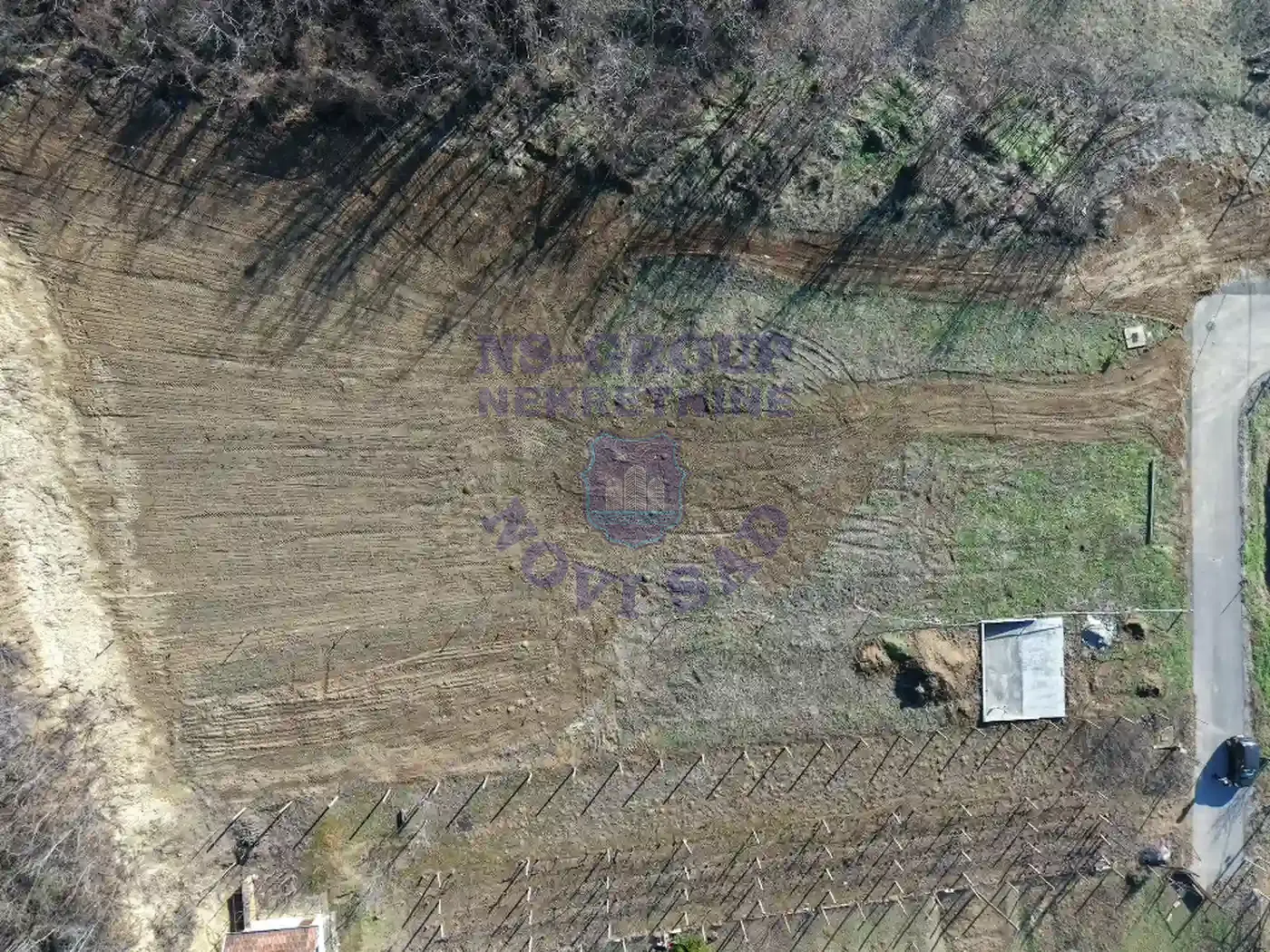 plac na prodaju Petrovaradin 1799m2 561115