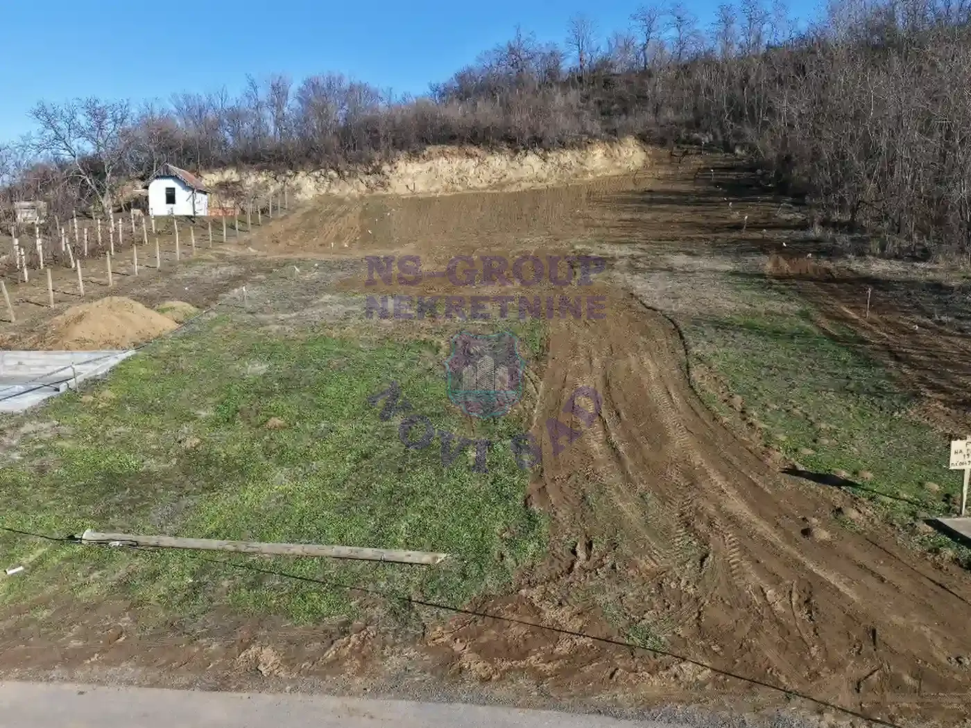 plac na prodaju Petrovaradin 1799m2 561115