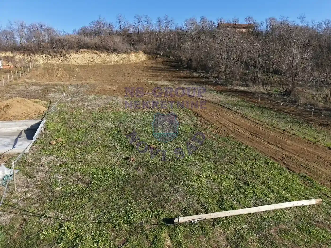 plac na prodaju Petrovaradin 1799m2 561115