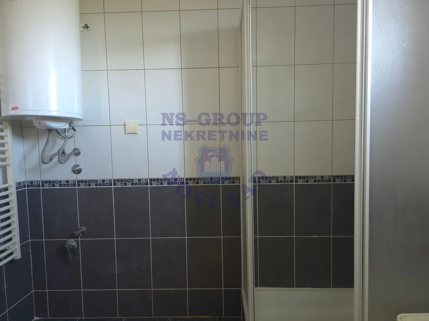 kuca na prodaju Kać 478m2 529546