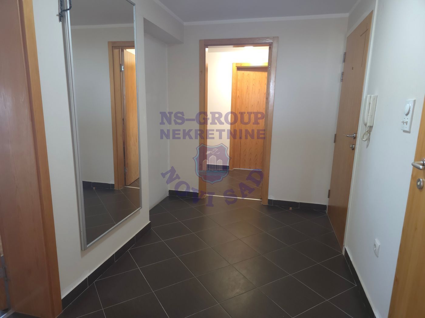 kuca na prodaju Kać 478m2 529546