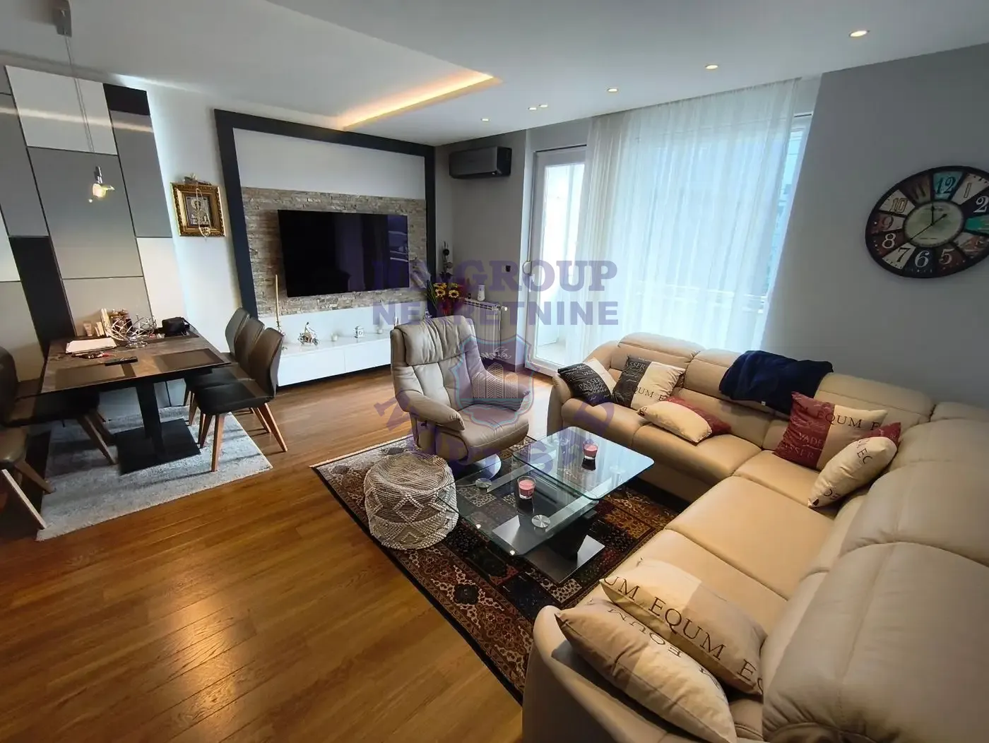 stan na prodaju Novi Sad, 76m2 563862
