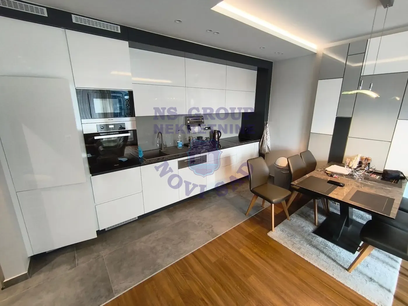 Stan na prodaju Novi Sad 76m2, 563862