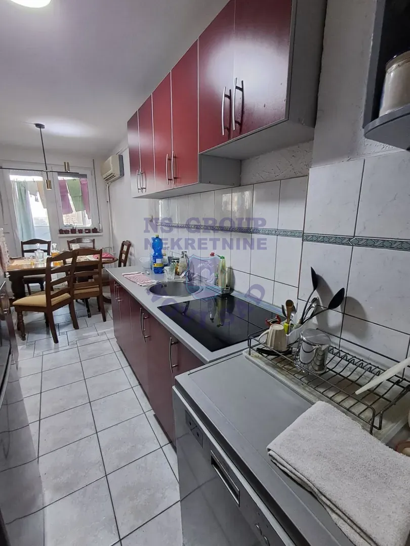 stan na prodaju Novi Sad 76m2 563932