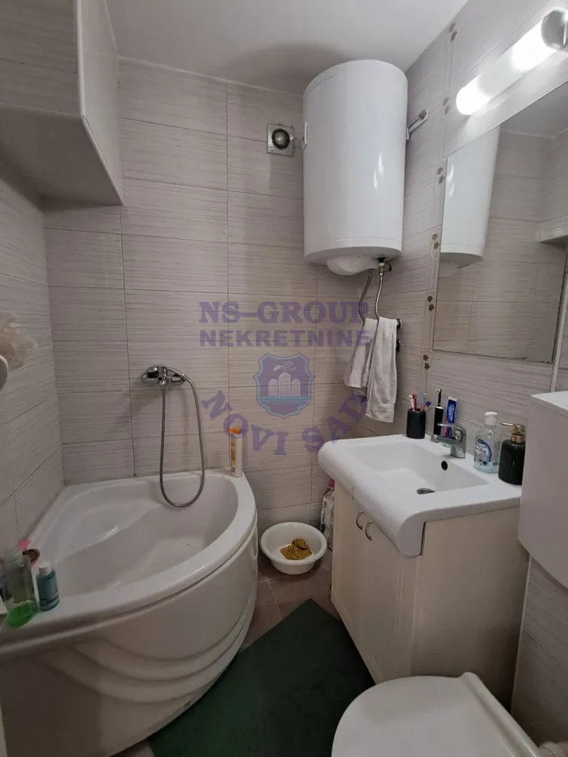 stan na prodaju Novi Sad 76m2 563932