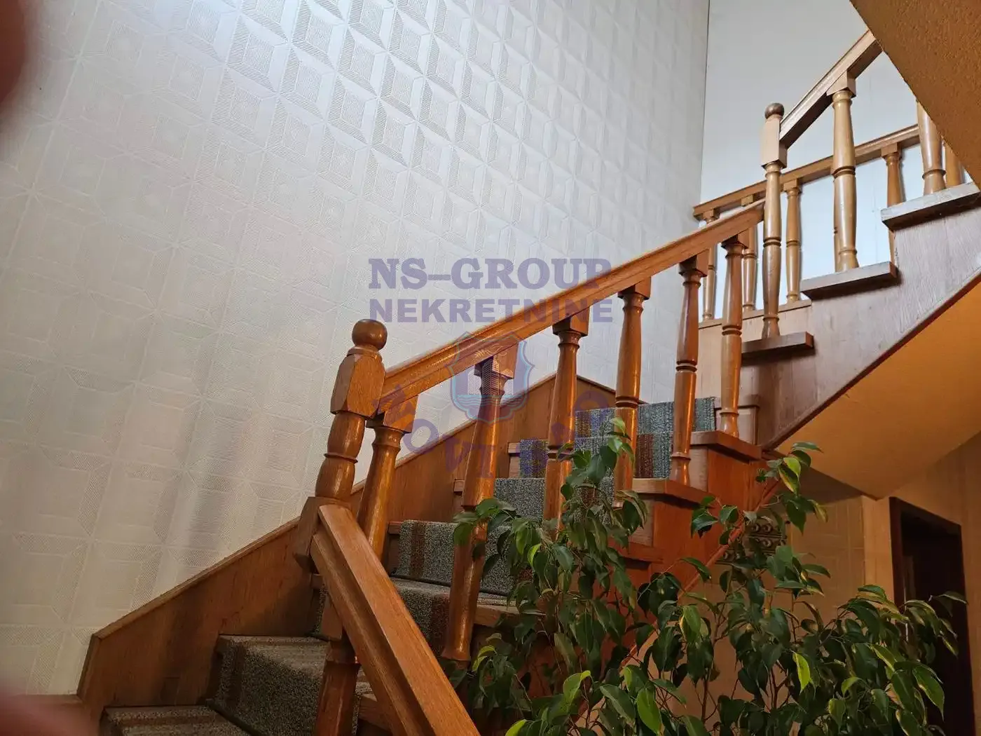 kuca na prodaju Kać 255m2 512645