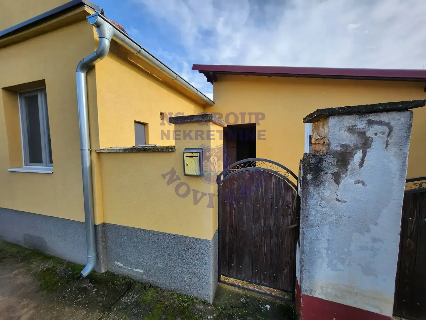 kuca na prodaju Vrdnik 66m2 563757