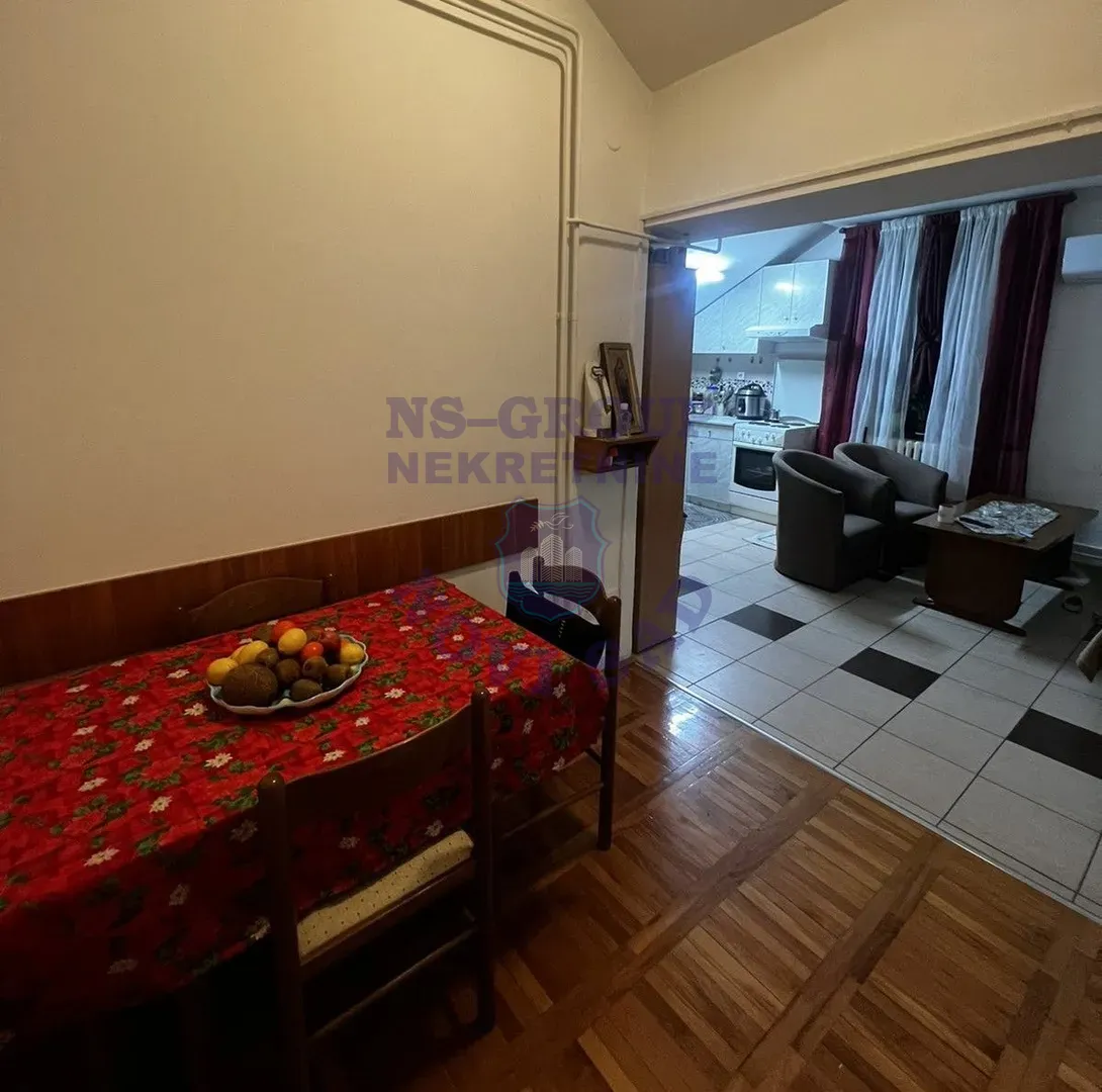 stan na prodaju Novi Sad 49m2 564012