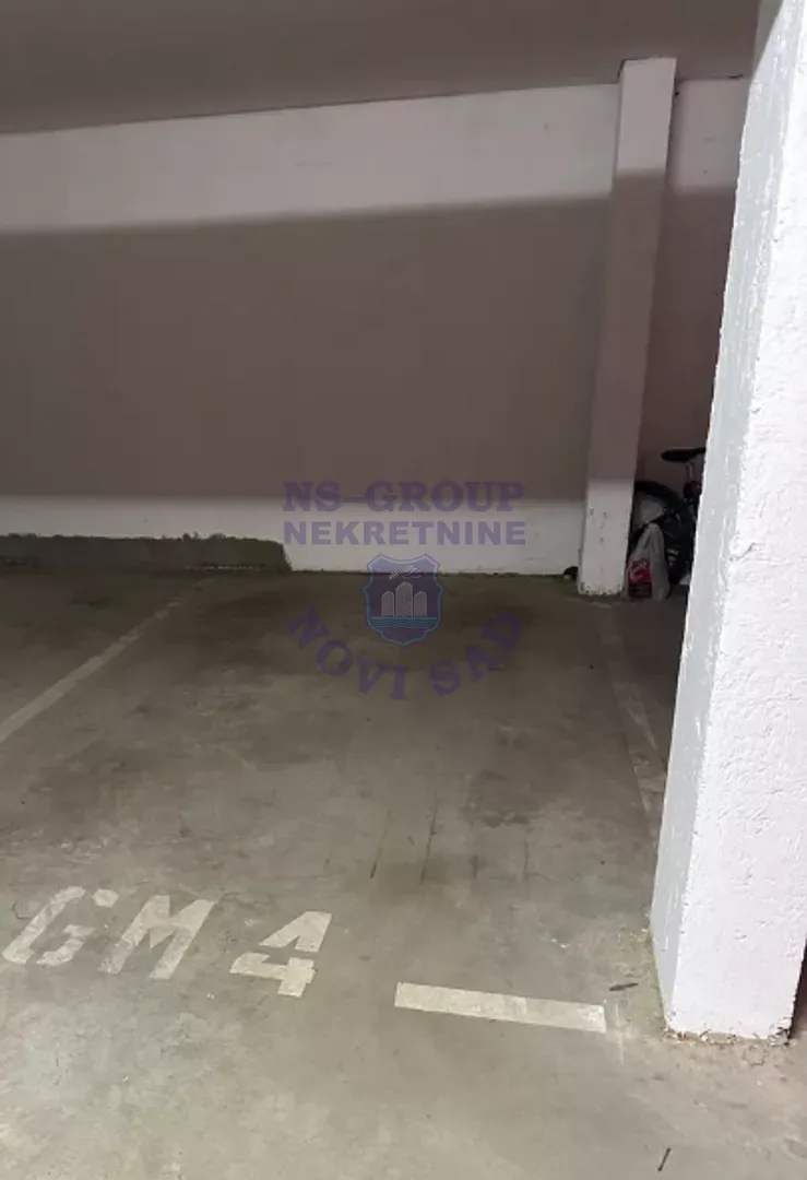 garaza na prodaju Petrovaradin, 12m2 564108