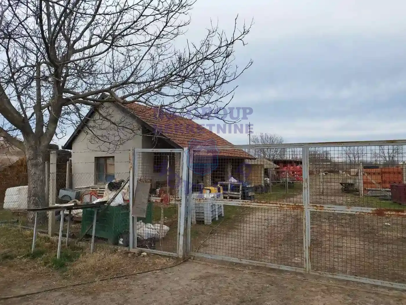 kuca na prodaju Čurug 208m2 563740