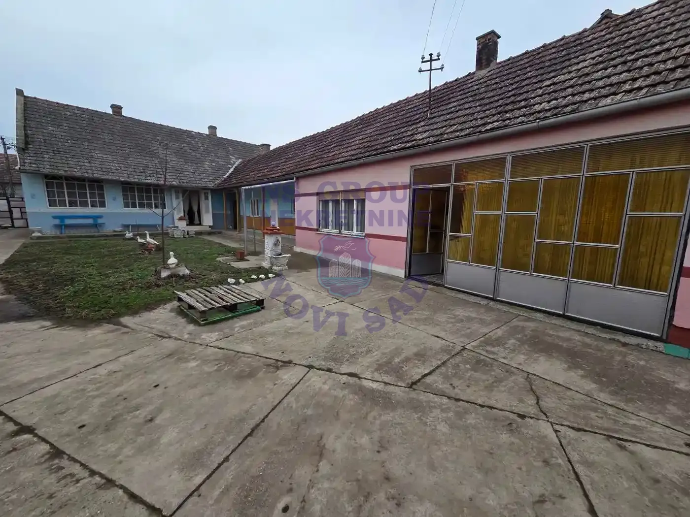 kuca na prodaju Kisač 250m2 564339