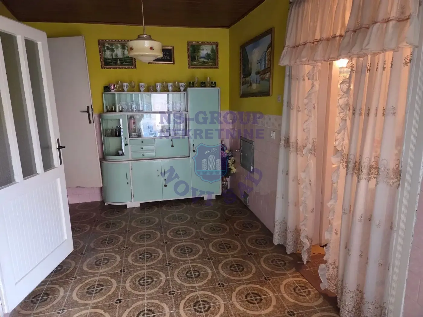 kuca na prodaju Kisač 250m2 564339
