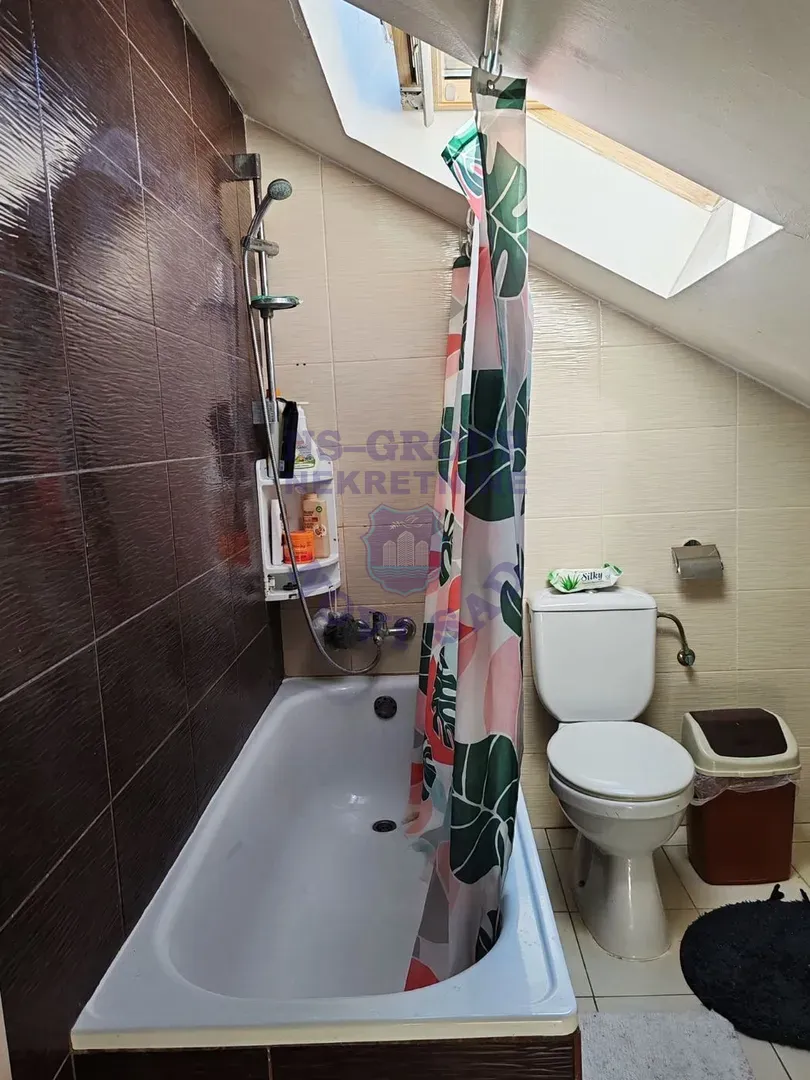 stan na prodaju Novi Sad 70m2 564380