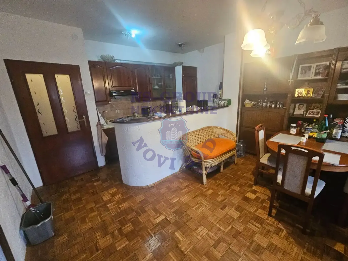 stan na prodaju Novi Sad, 83m2 564346