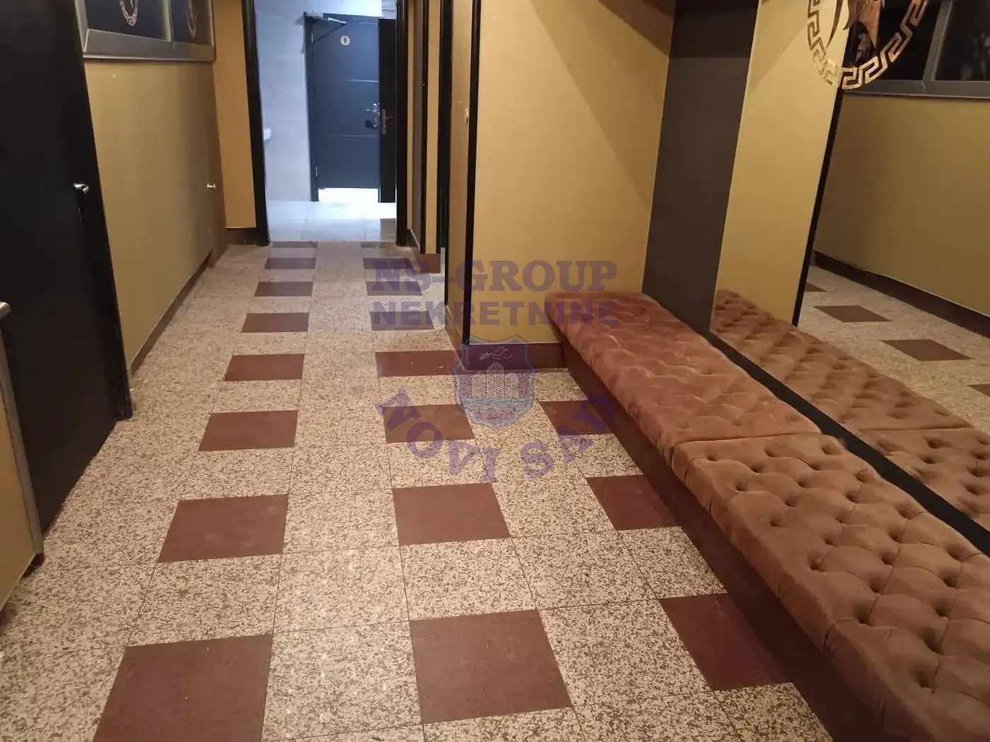 lokal na prodaju Novi Sad 219m2 564736