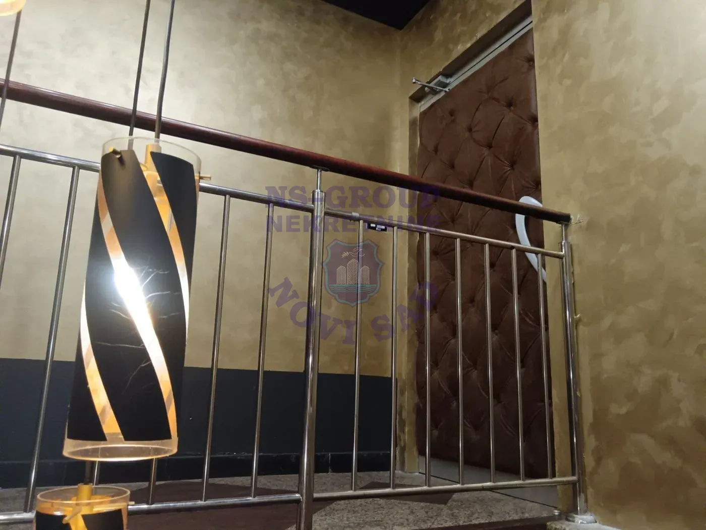 lokal na prodaju Novi Sad 219m2 564736