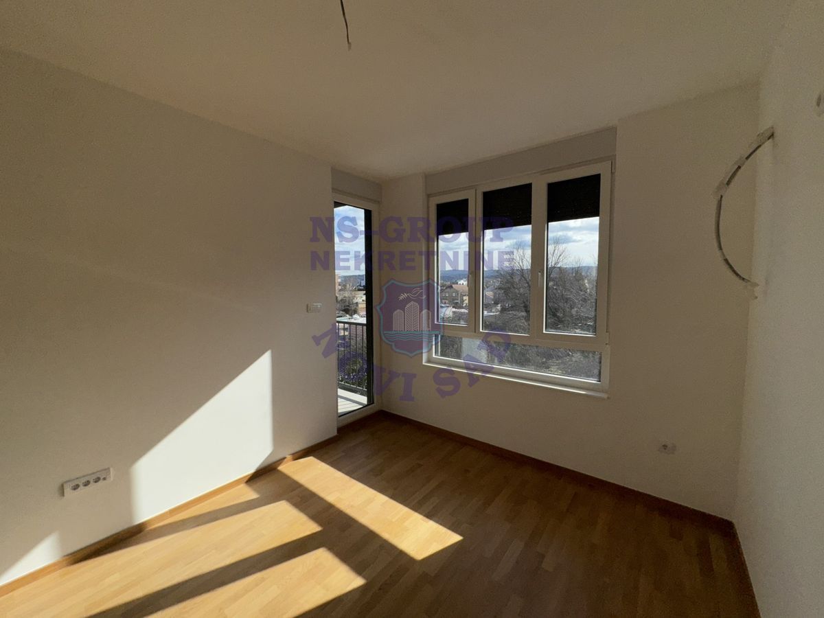stan na prodaju Novi Sad, 42m2 564784