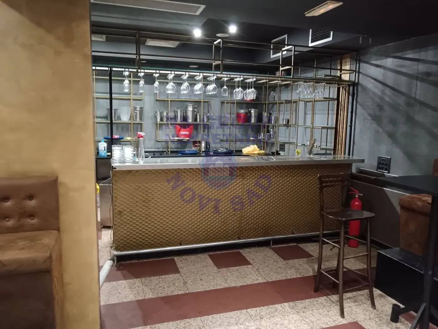 lokal na prodaju Novi Sad 219m2 564736