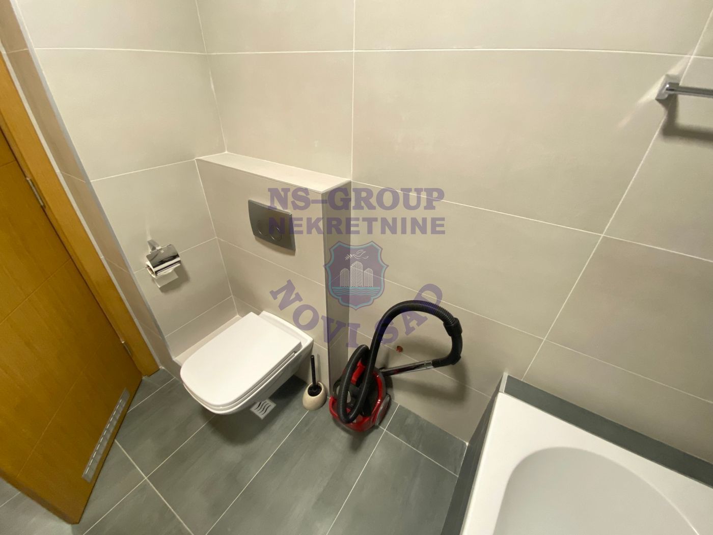 stan za izdavanje Novi Sad 80m2 15741