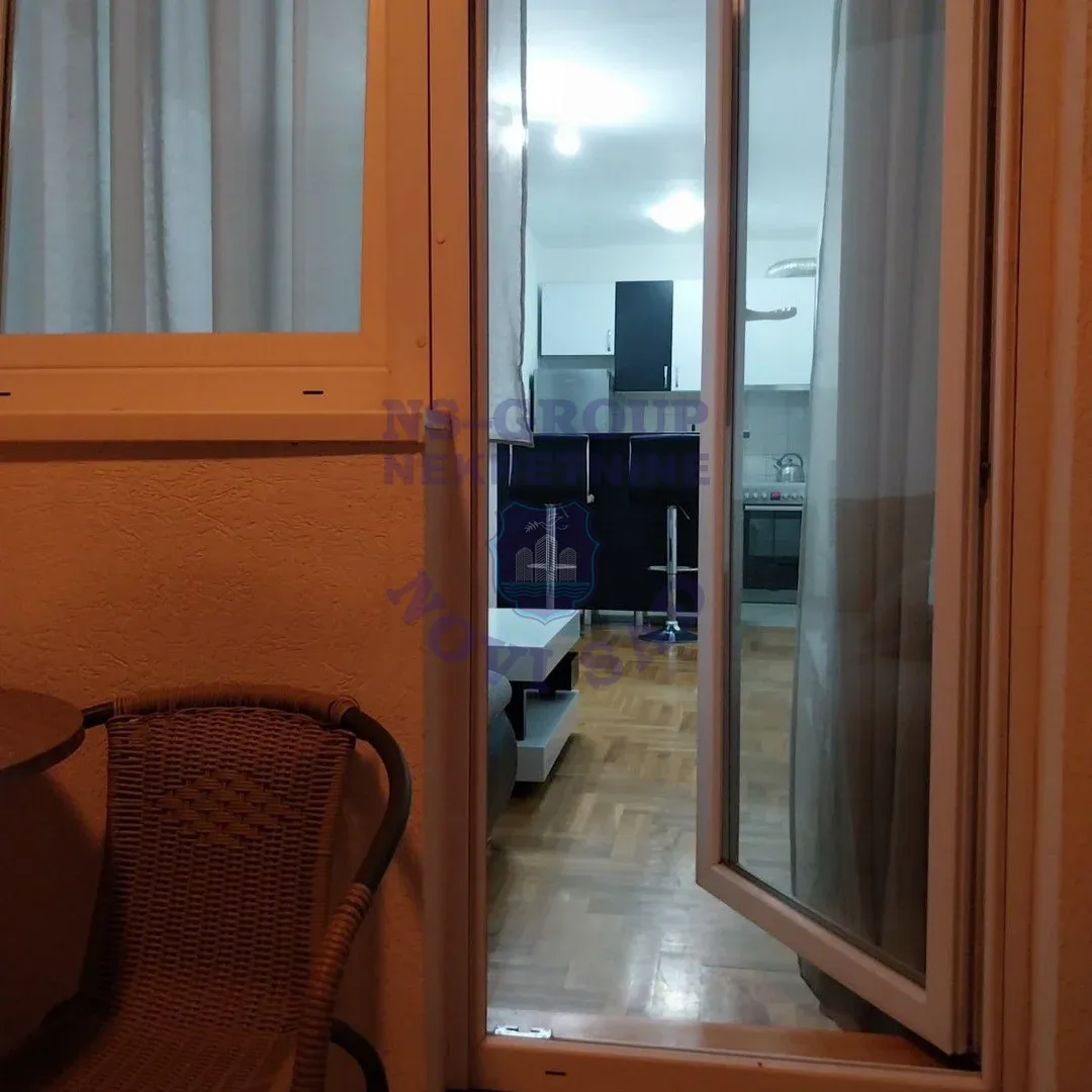 Stan za izdavanje Novi Sad 44m2, 15918