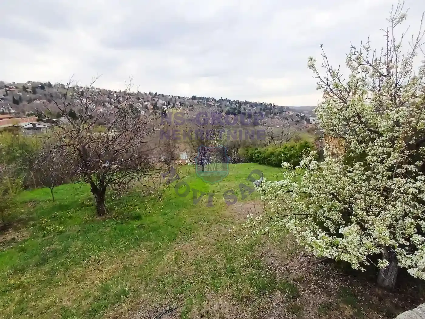 plac na prodaju Ledinci 1003m2 566429