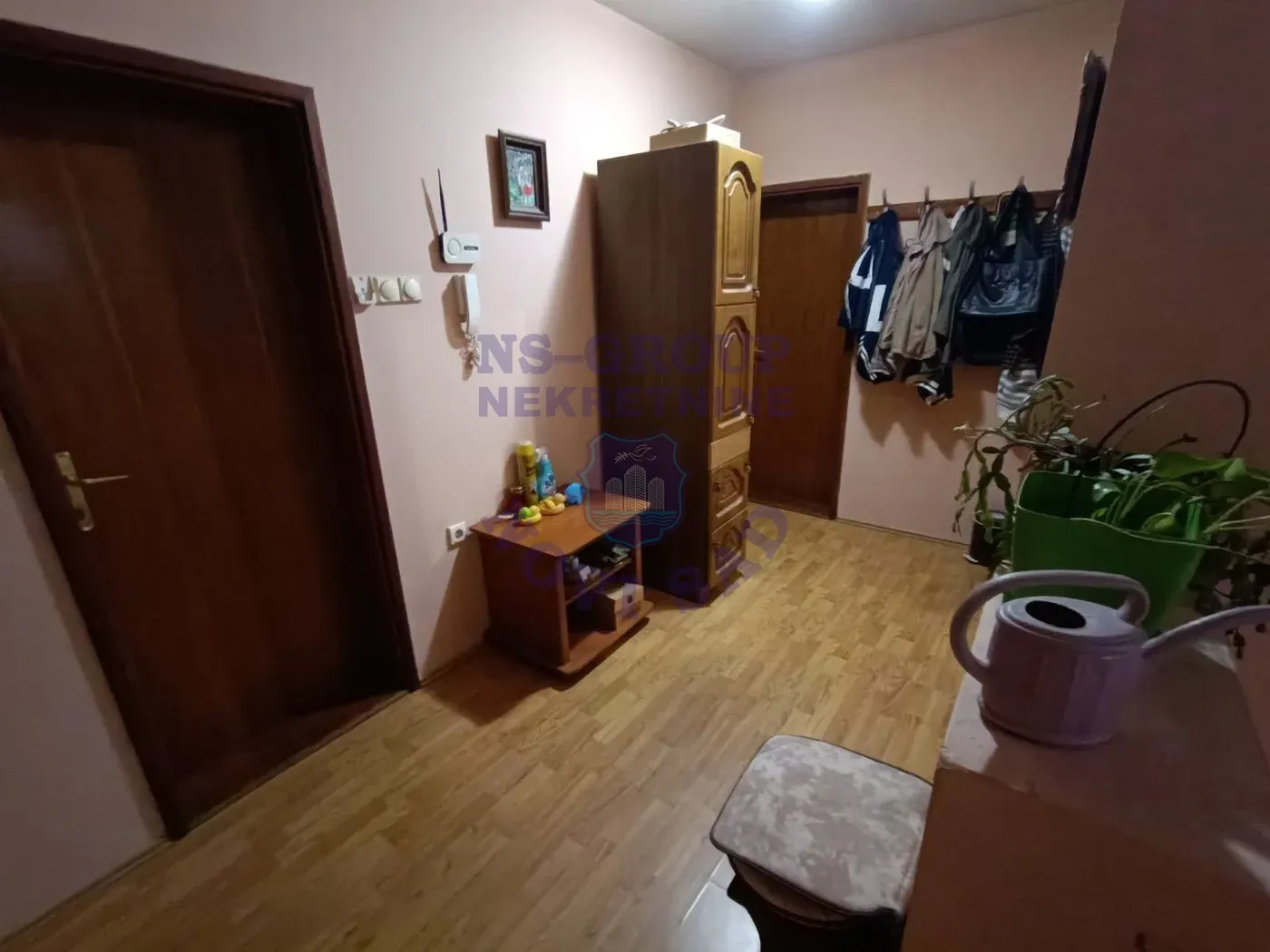 kuca na prodaju Veternik 325m2 542405