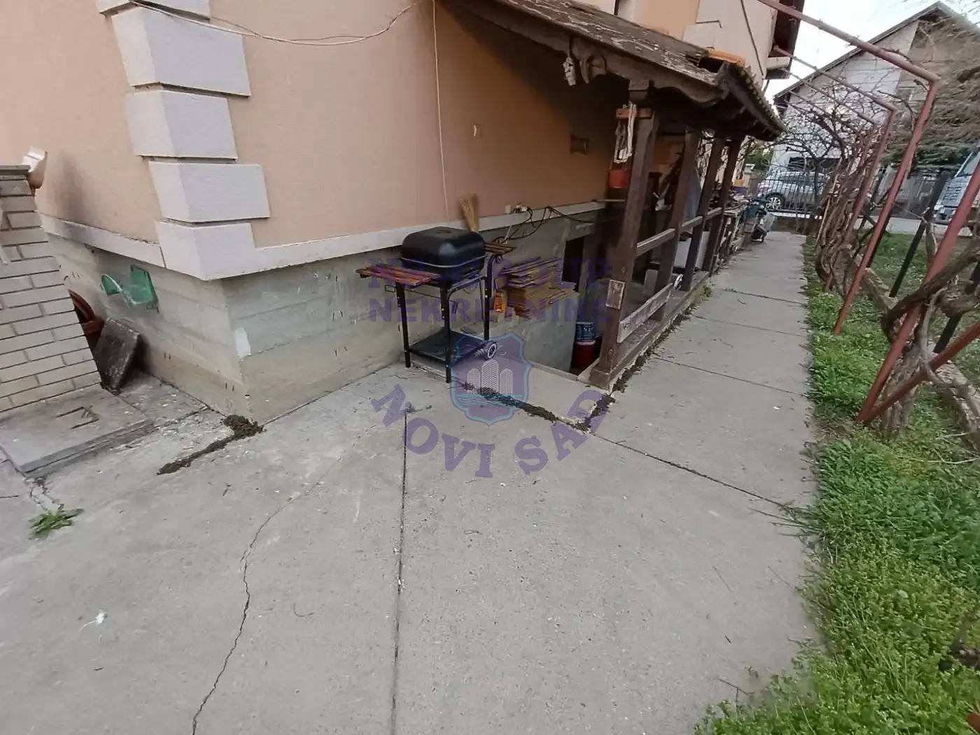 kuca na prodaju Veternik 325m2 542405