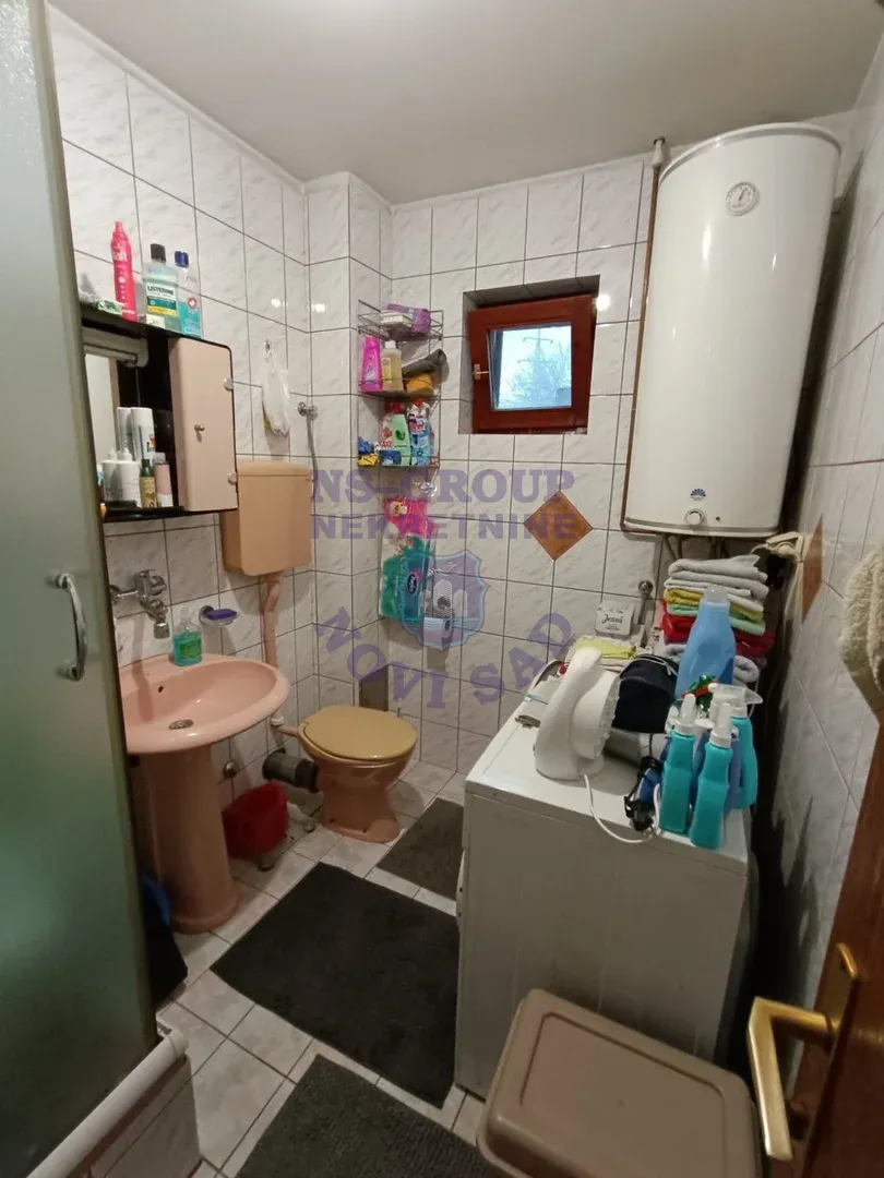 kuca na prodaju Veternik 325m2 542405