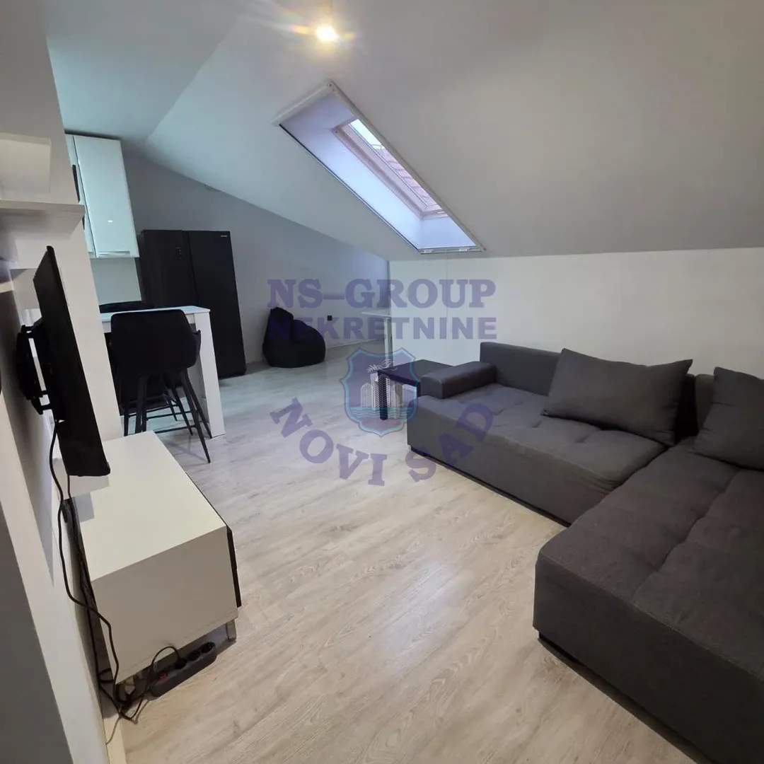 stan na prodaju Novi Sad, 43m2 15992