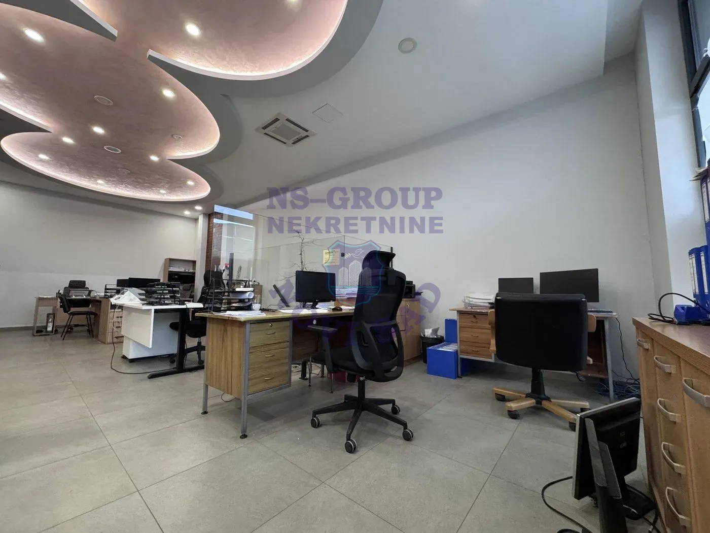 lokal na prodaju Novi Sad 207m2 567431