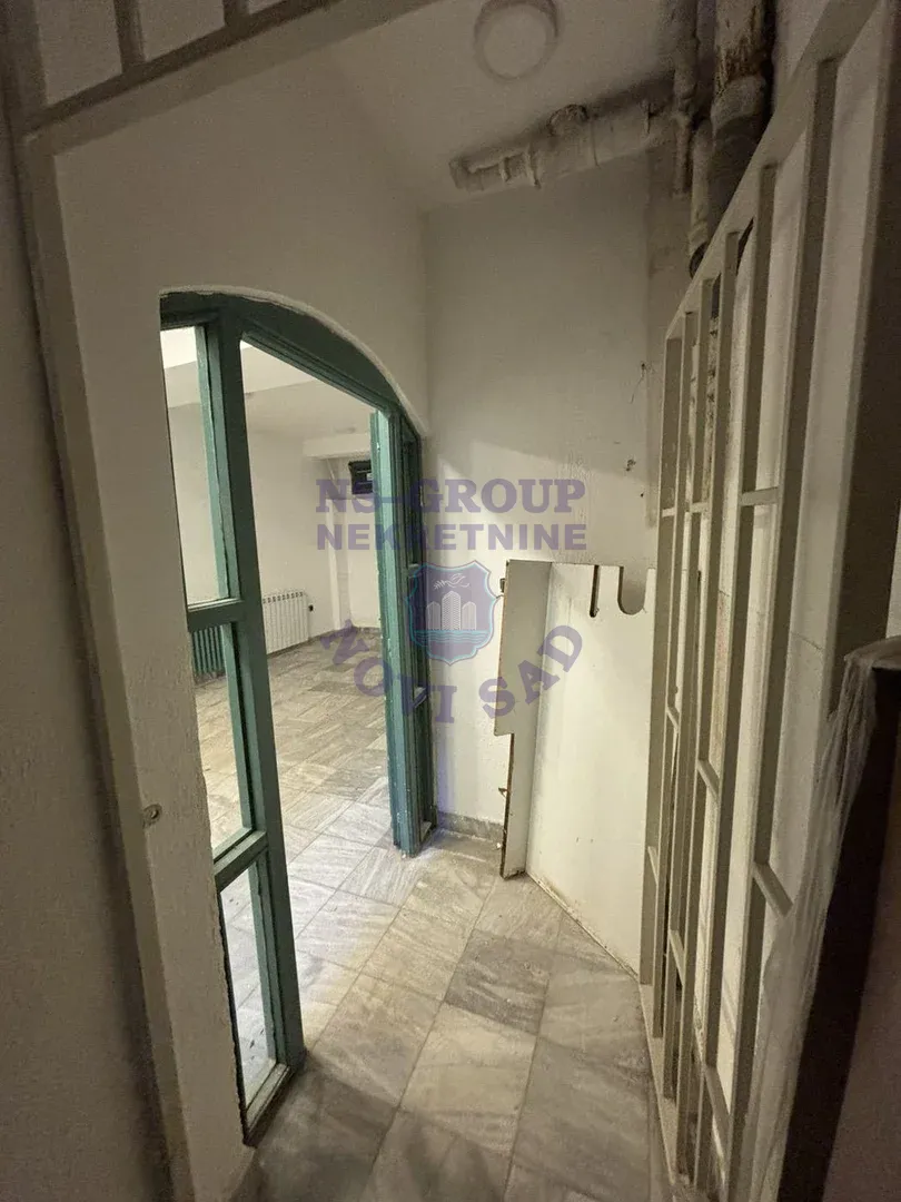 lokal na prodaju Novi Sad 72m2 567613