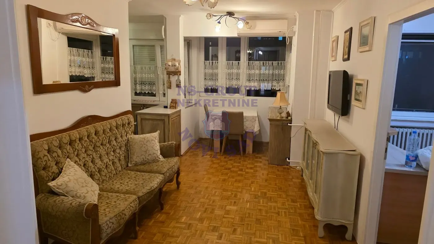 stan na prodaju Novi Sad, 50m2 16056