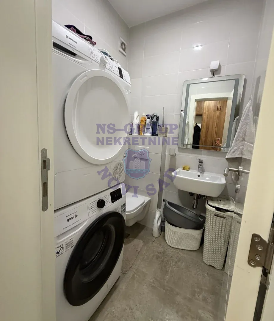 stan na prodaju Novi Sad 65m2 567825