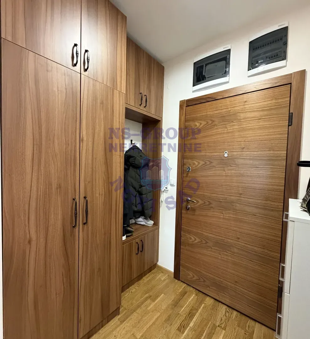 stan na prodaju Novi Sad 65m2 567825