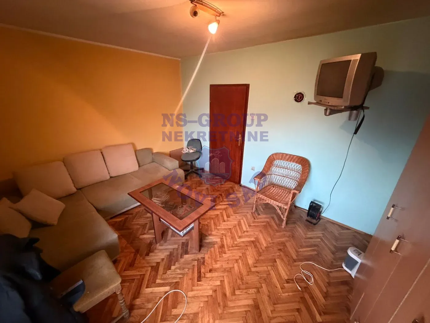 stan na prodaju Veternik 82m2 568047
