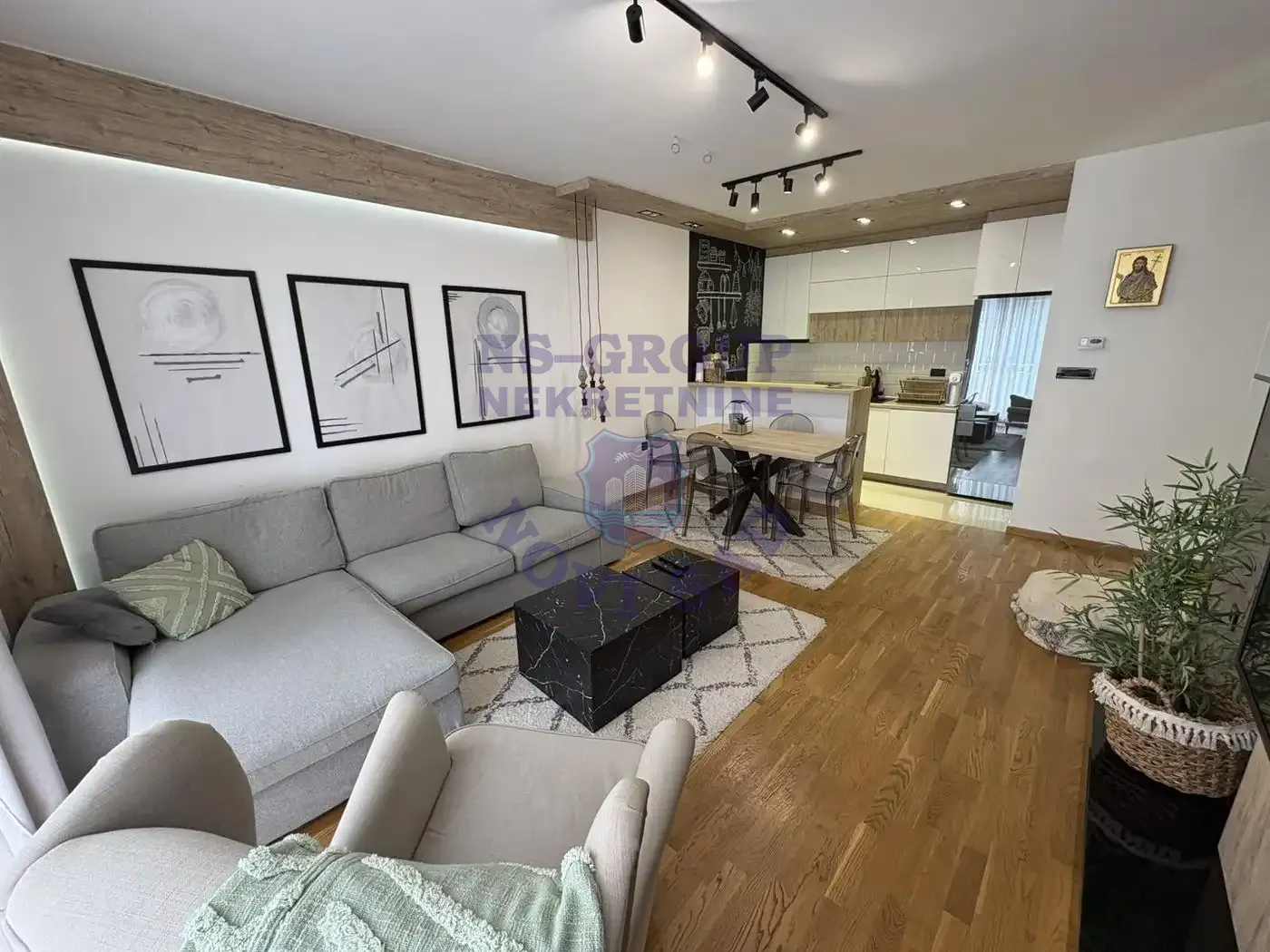 stan na prodaju Novi Sad, 65m2 568008