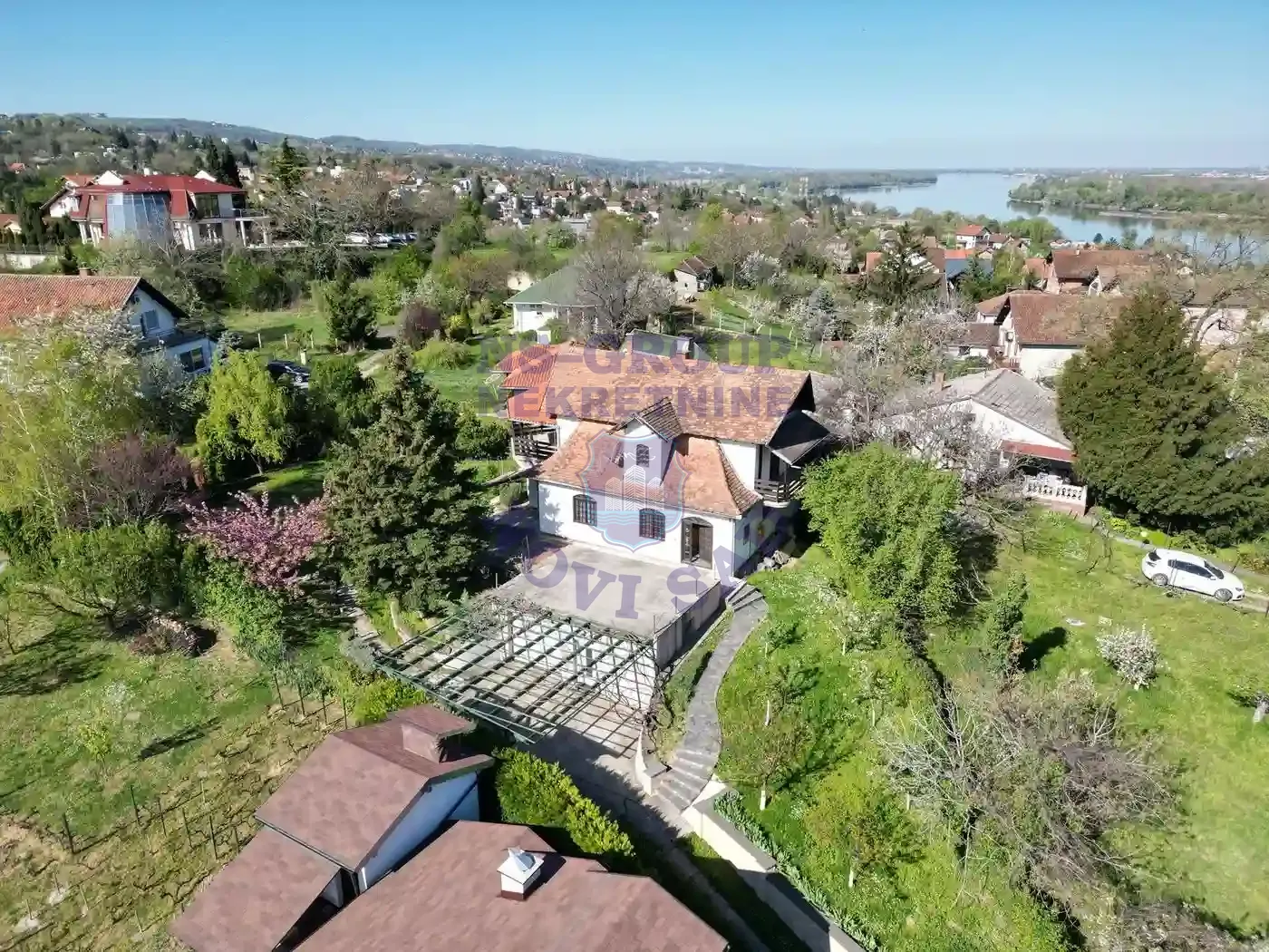 kuca na prodaju Sremska Kamenica 170m2 561706