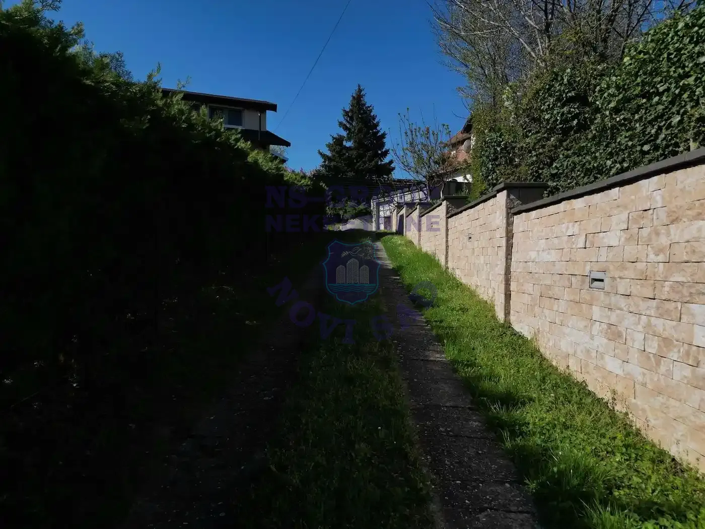 kuca na prodaju Sremska Kamenica 170m2 561706
