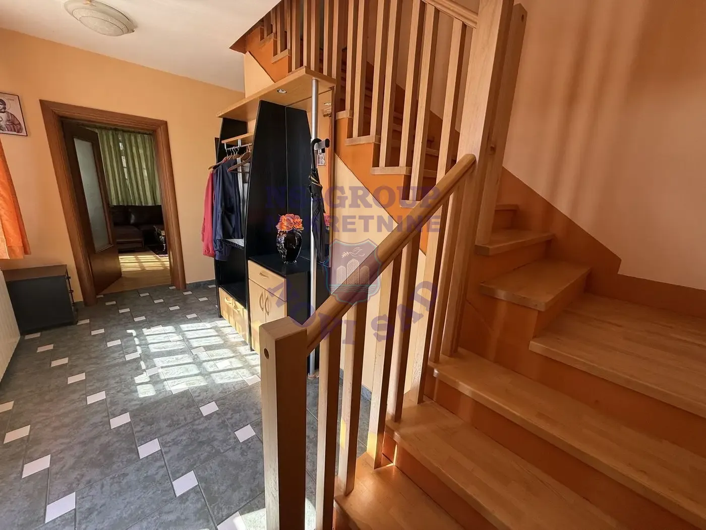 kuca na prodaju Sremska Kamenica 170m2 561706